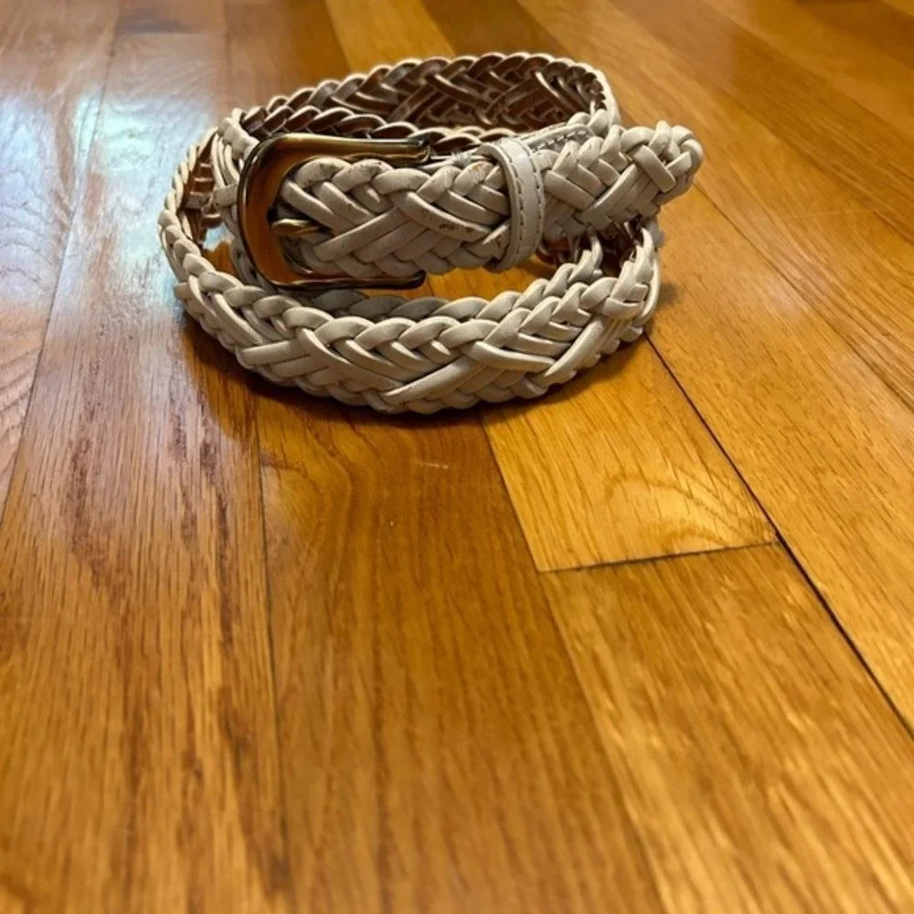 Vintage Liz Claiborne white leather braided belt, extra‎ long large 47 inches.